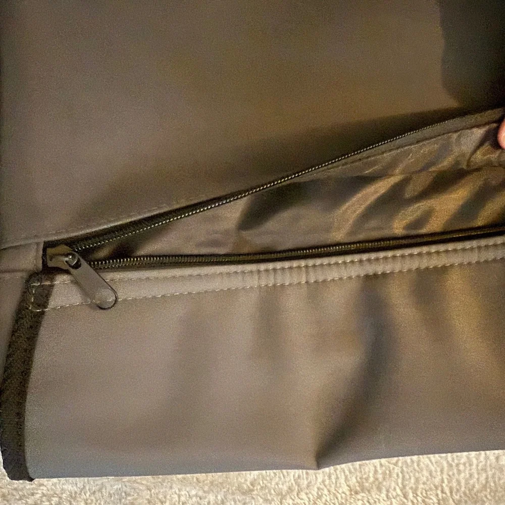 The Metropolitan Museum of Art Messenger Bag Gray‎ Renaissance M Dot NEW